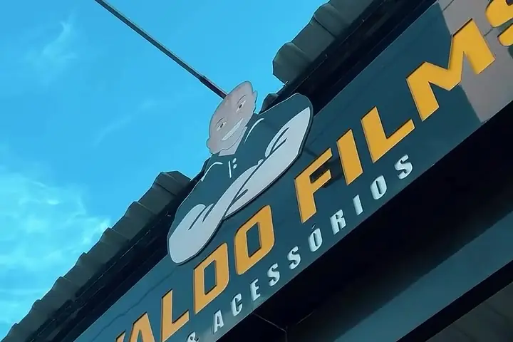 Letreiro da Nivaldo Films