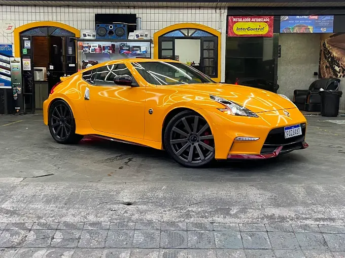 Nissan 370Z amarelo na Nivaldo Films